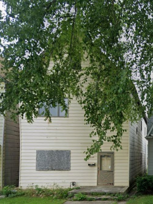 3248 S Carondolet Ave Chicago IL 60633